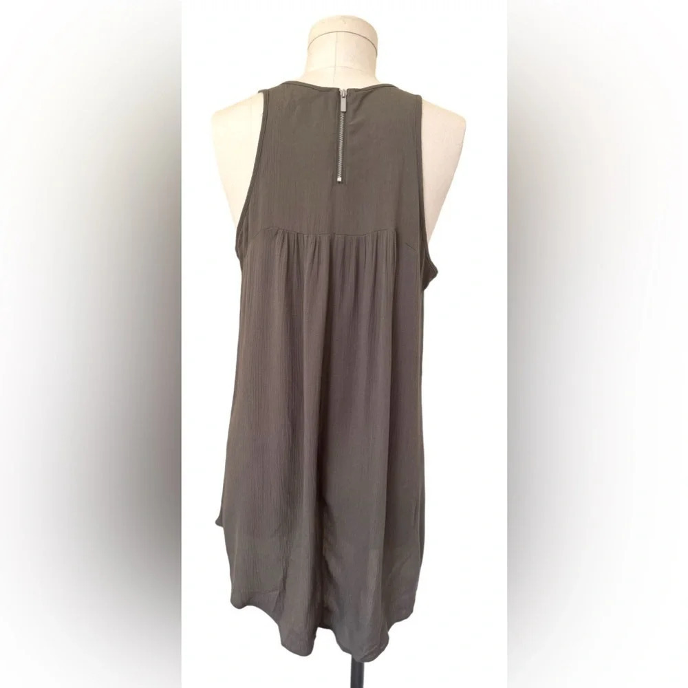Mossimo - Geometric Mesh Front Swingy Tank in hi-low cut - sleeveless blouse - Picture 5 of 10
